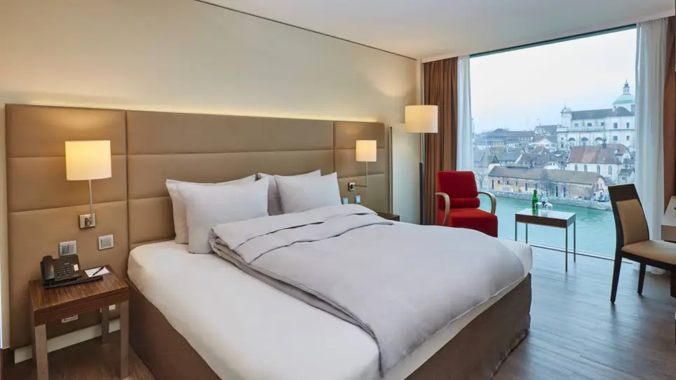 Einblick in eines der Zimmer im H4 Hotel Solothurn - Palais Besenval - Offizielle Webseite